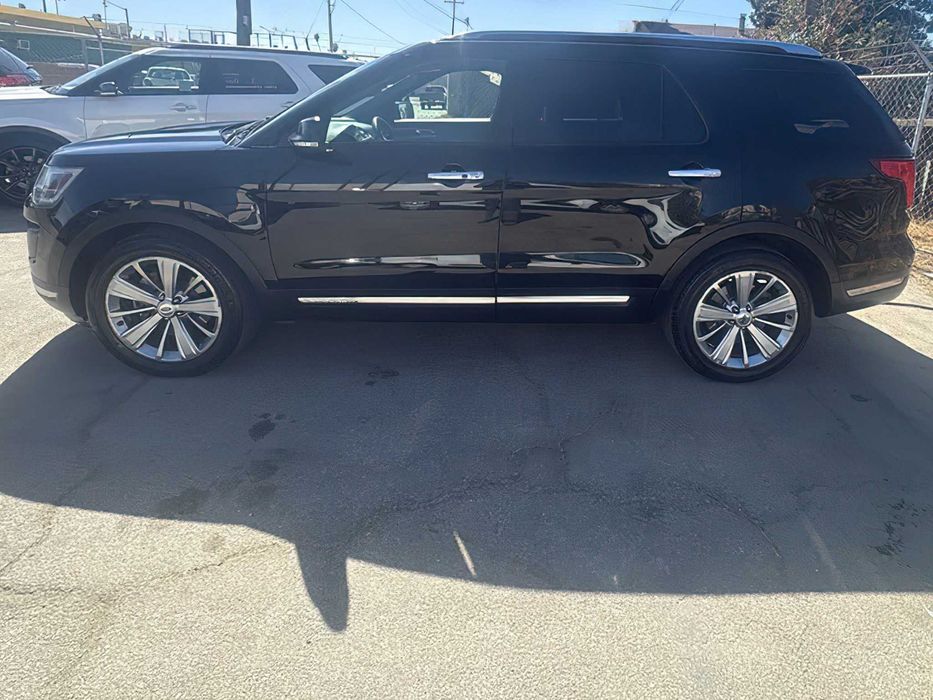 Ford Explorer Limited      2018