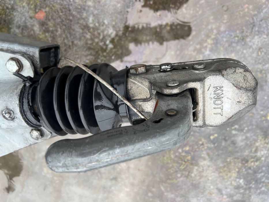 Laweta Dwuosiowa Knott DMC 2700 kg