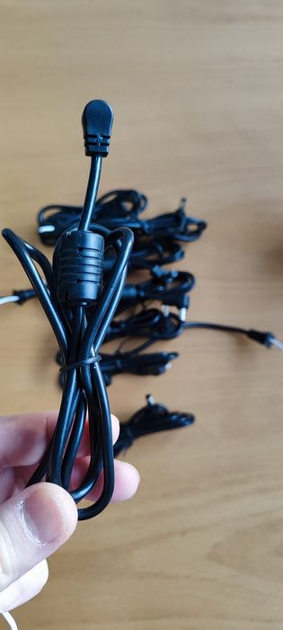 Коннектор угловой/ штекер 5мм