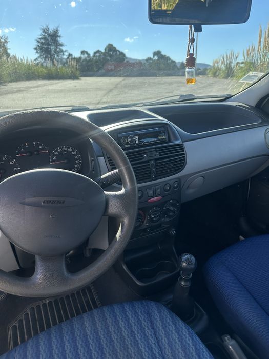 Fiat Punto Ano 2000