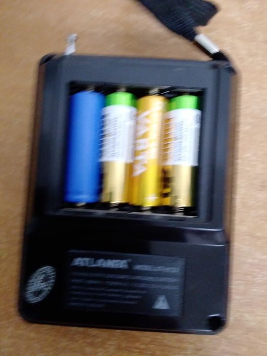 Радиоприемник Atlanfa AT-9133.под ремонт.