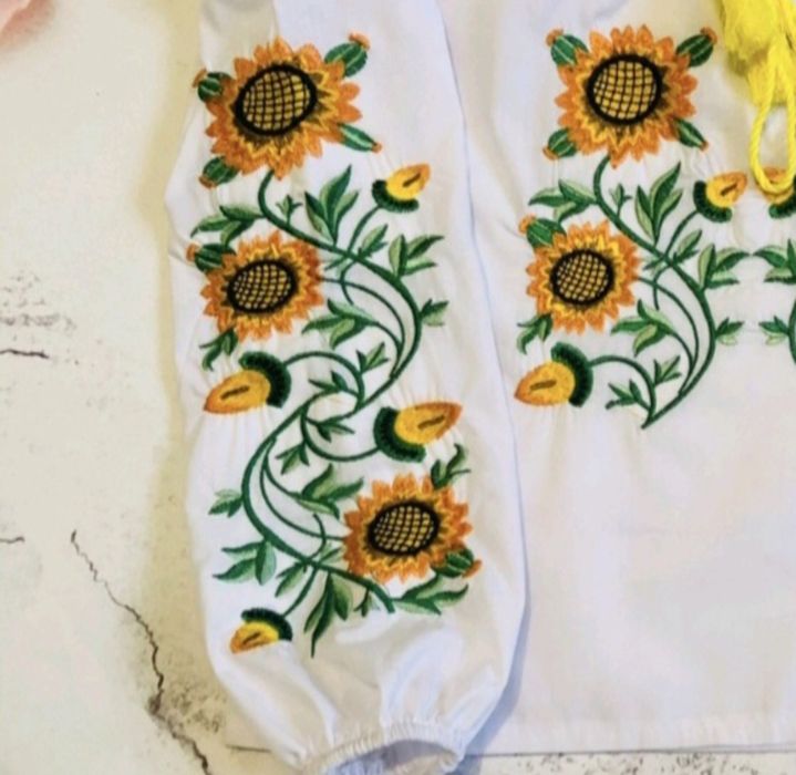 Вишиванка садочок для дівчат