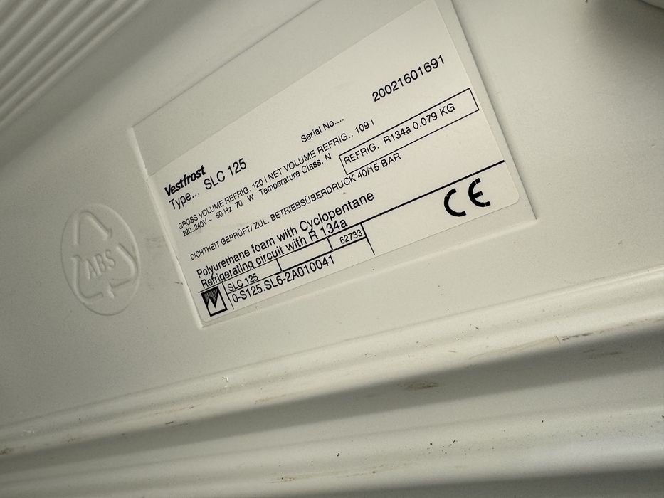 Vestfrost (CocaCola) холодильник вітрина для напоїв