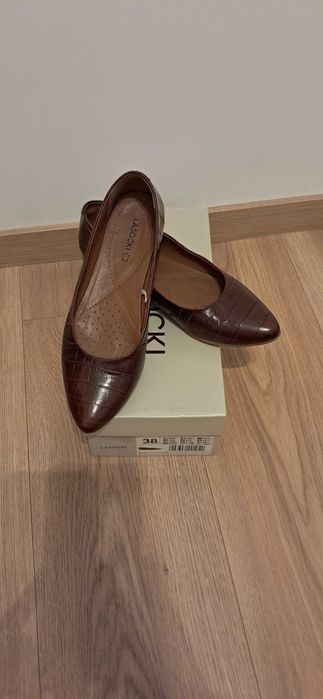 Buty skórzane Lasocki rozmiar 38