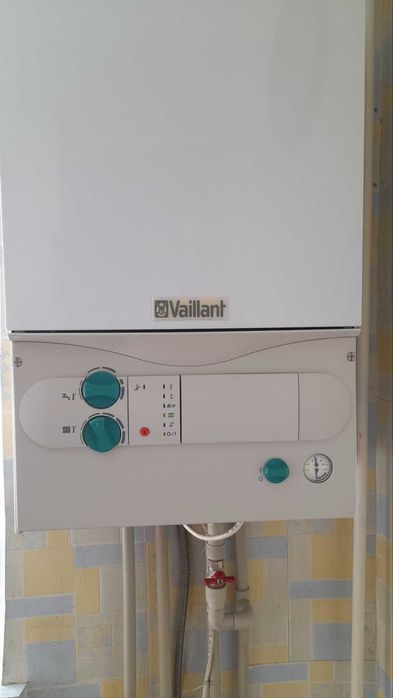 Газовый котёл с установкой.