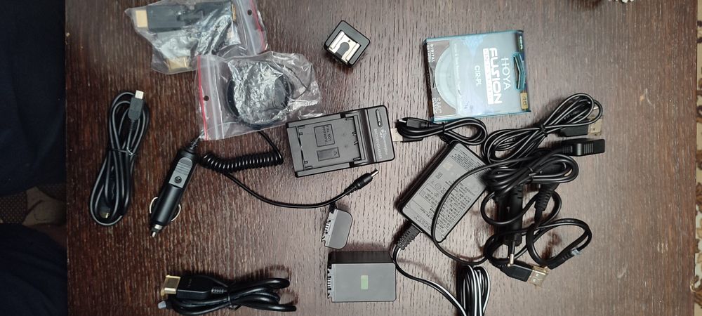 Kamera Sony HDR PJ810E +Mega pakiet