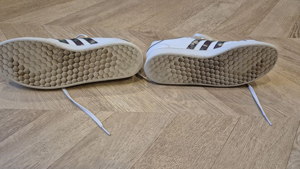 Adidasy białe rozmiar 39 i 1/3