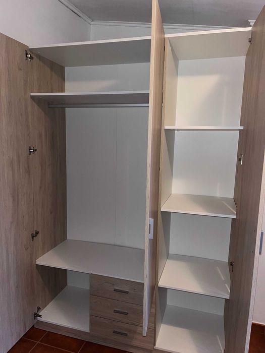 Roupeiro novo à venda