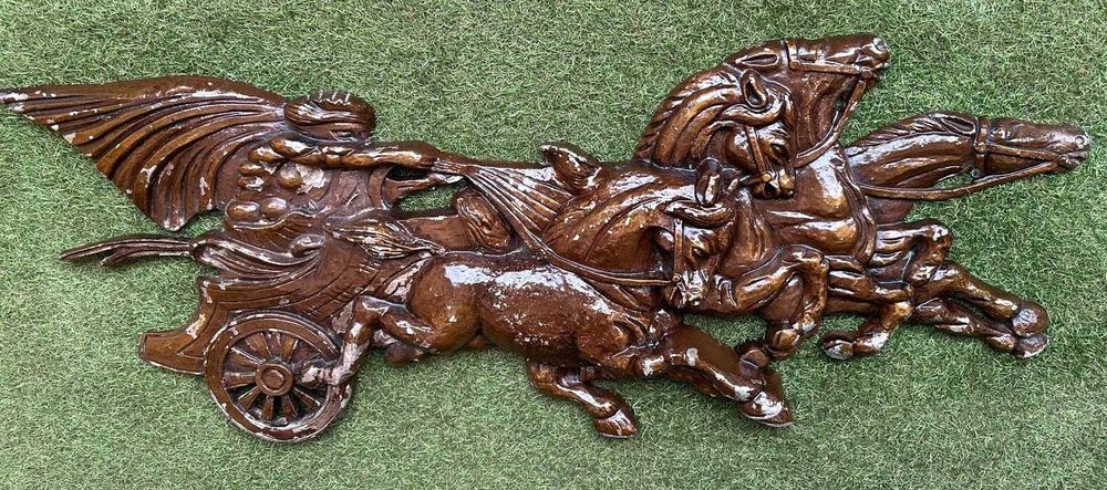 Painel de parede antigo, Quadriga Cavalos em aluminio