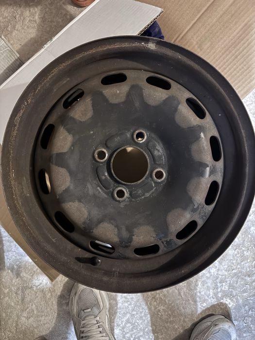 Диски 15R б/у сталеві
