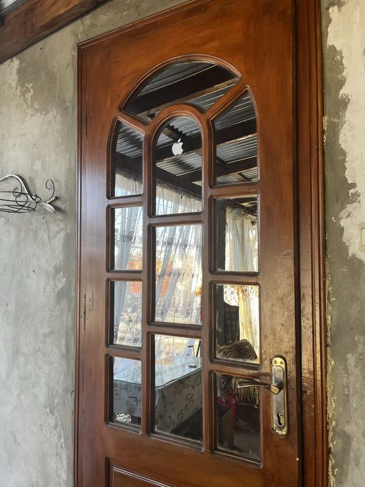 Дерев'яні вхідні двері   Розмір : 900*2100