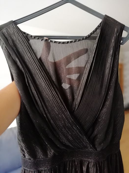 Vestido preto comprido com brilho
