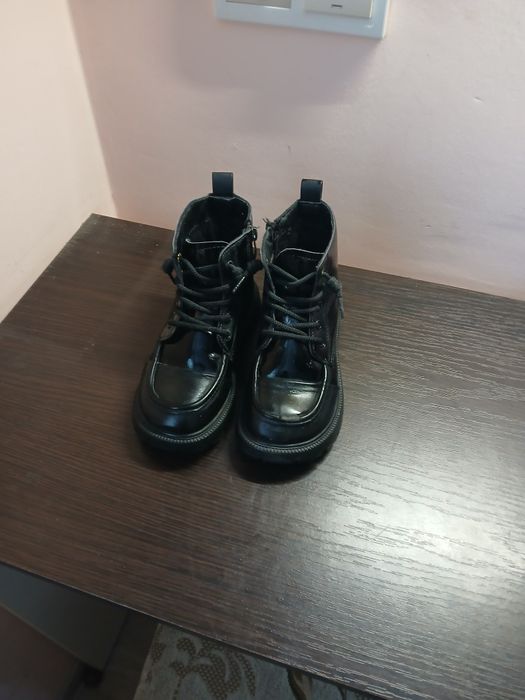 Чобітки для дівчинки