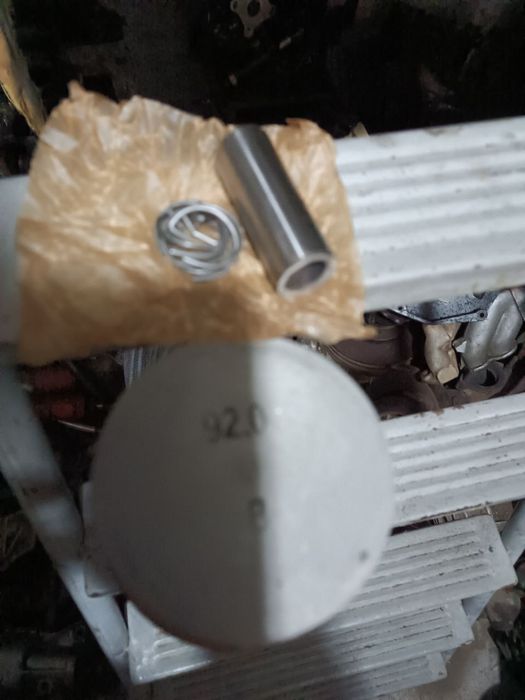 Продам гильзы и поршня ГАЗ 24, 2410