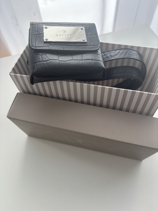 Skórzane etui na pasku Batycki