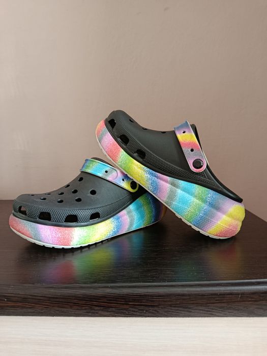 Продам оригінальні crocs
