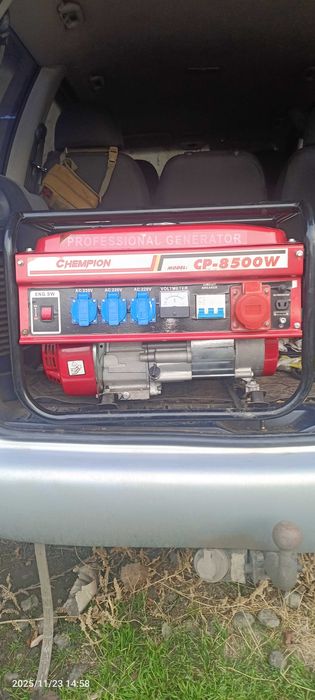 Продам генератор чемпион