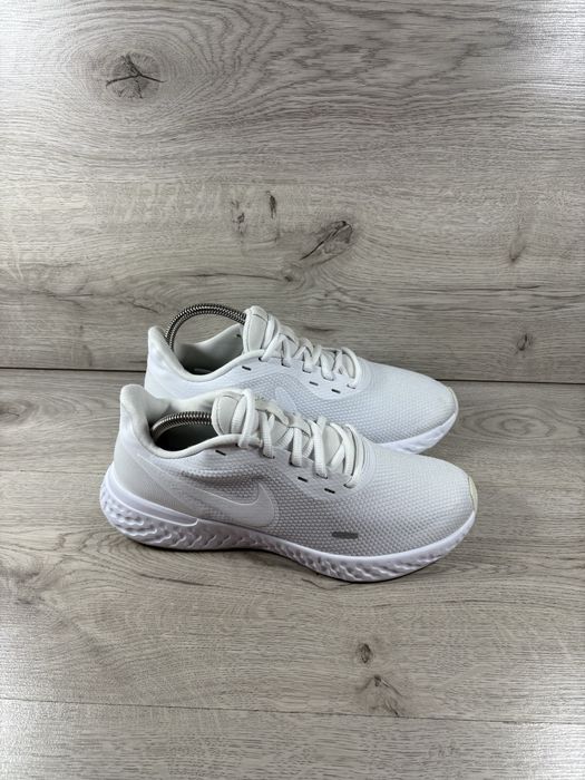 Nike  чоловічі бігові кросівки 42 розмір