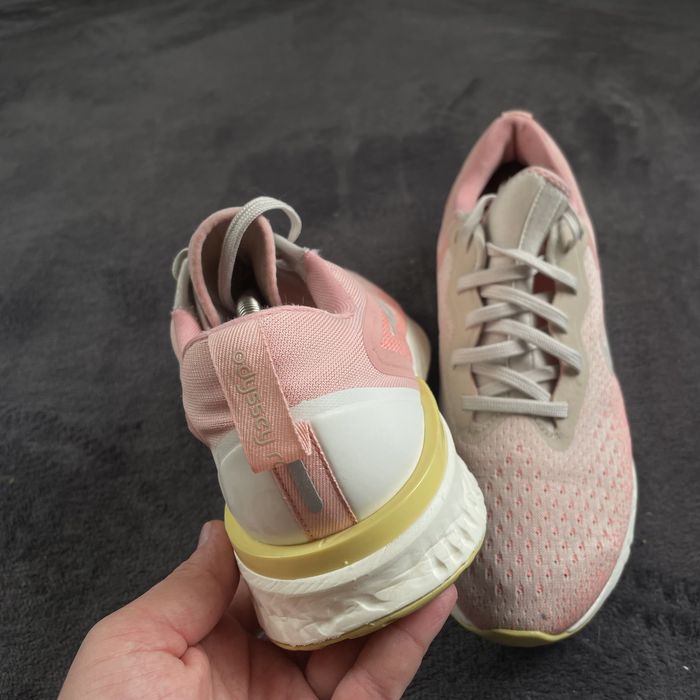 Жіночі кросівки Nike odyssey react. P. 40,5.