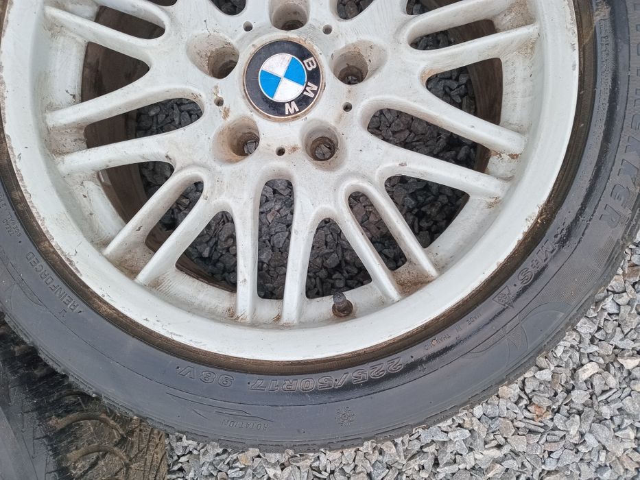 Продам два диски r 17 BMW з шинами