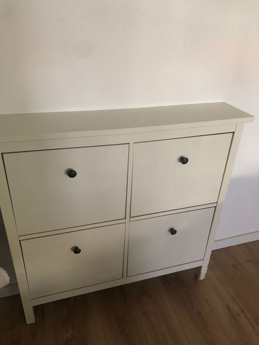 Sapateira Hemnes Ikea