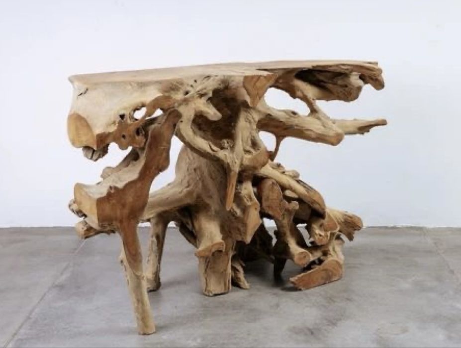 Vendo Raiz Teca (Hall de Entrada)