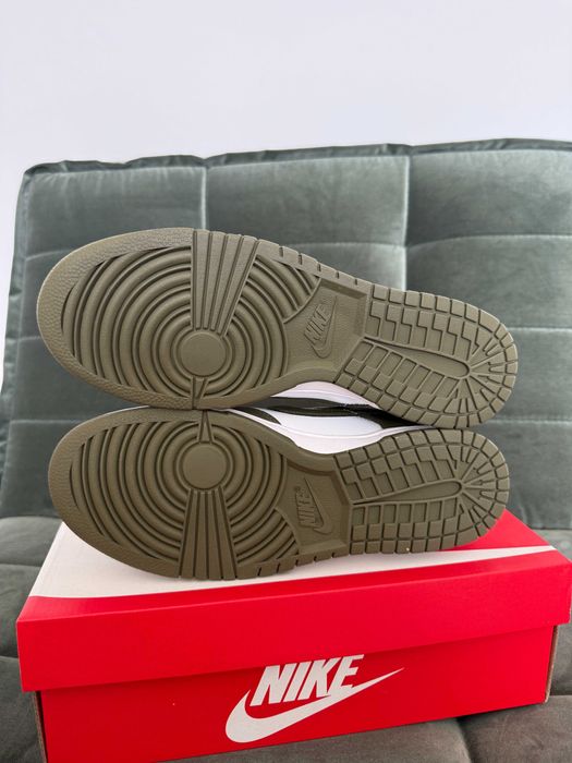 Nike Dunk Low Medium Olive 42/42.5