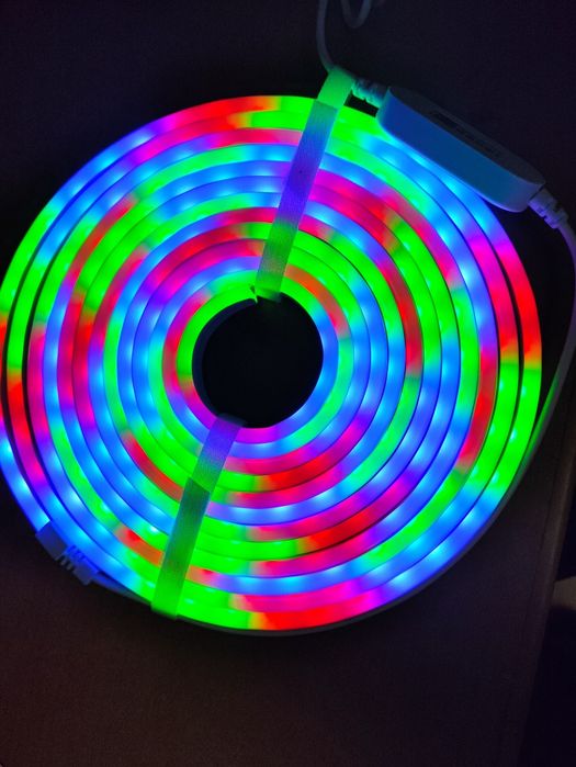 Неонова лед стрічка