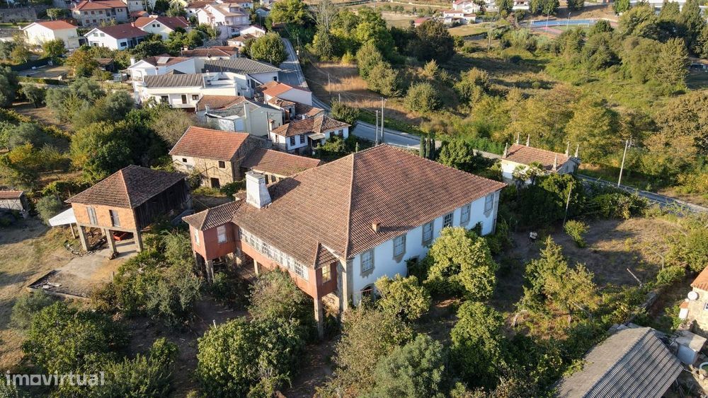 Quinta com Casa Senhorial e Capela