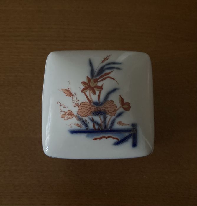 Caixa Oriental Vista Alegre decoração Imari