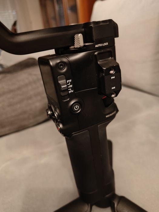 DJI Gimbal RS4 Combo