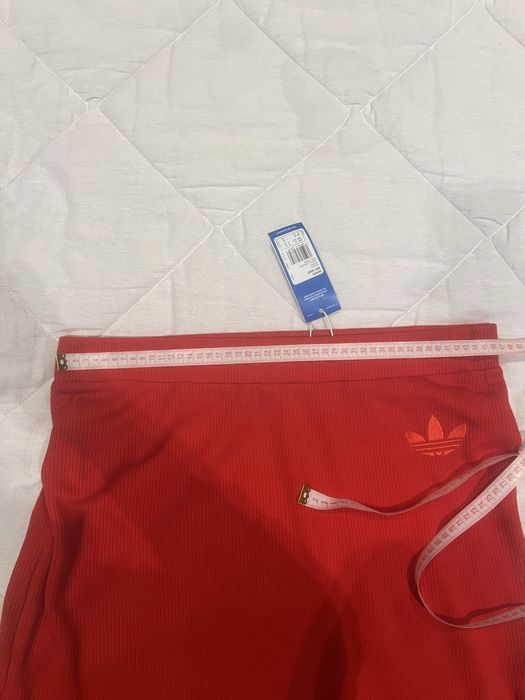 Адідас спідниця червона хл