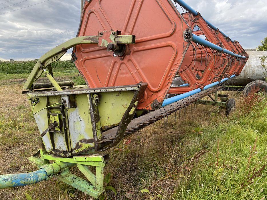 Жатка claas 5.1 з ріпаковим столом