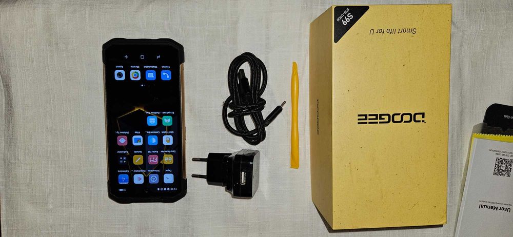 Pancerny telefon DOOGEE S99