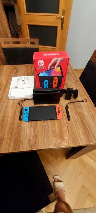 Konsola nintendo switch Oled