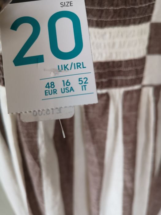 Sukienka na ramiączkach w paski r.48