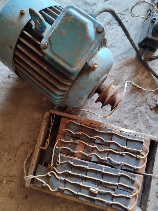 Продам електродвигун 380