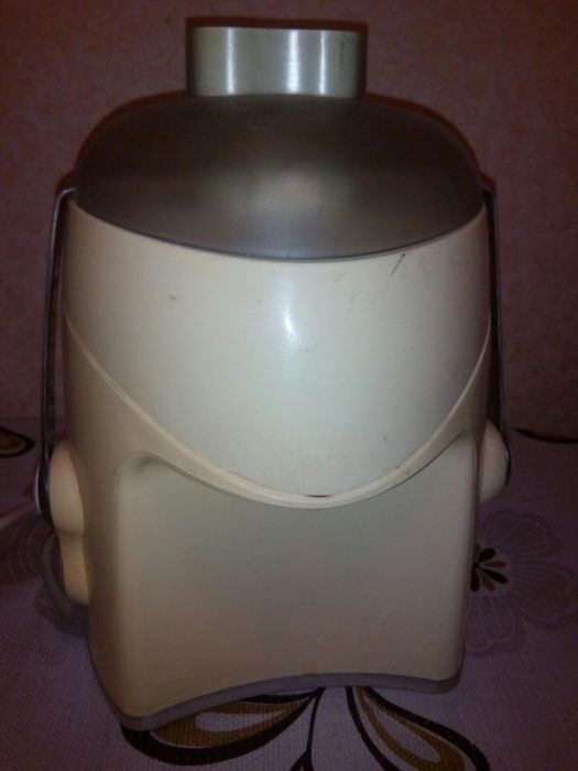 Соковыжималка Moulinex ВКА 347