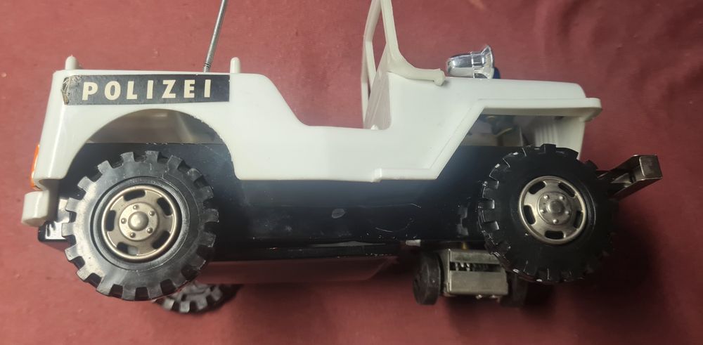 VINTAGE Polizei Jeep 70's  na baterie MADE IN JAPAN N65218