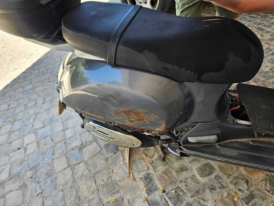 Quem pode reparar a minha Vespa GT200 no Algarve?
