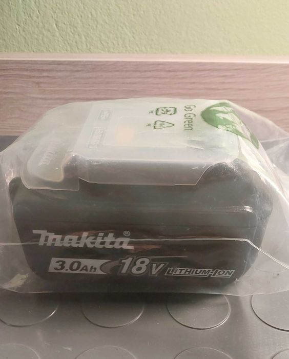Akumulator Li-Ion Makita 18V 3Ah nieużyany fabryczne opakowanie