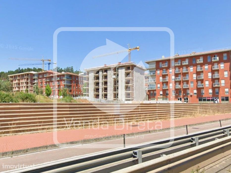 Apartamento T3 com 156 m², Terraço Amplo e Garagem | Santo António ...