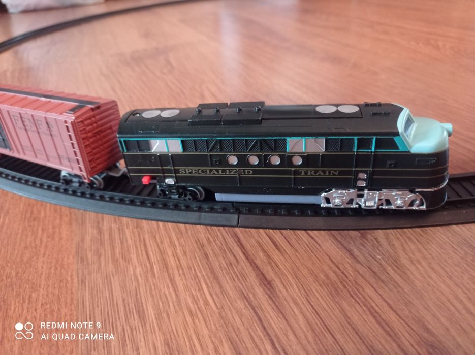 Pociąg elektryczny tory