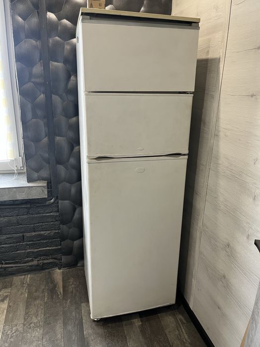 Холодильник самовивіз