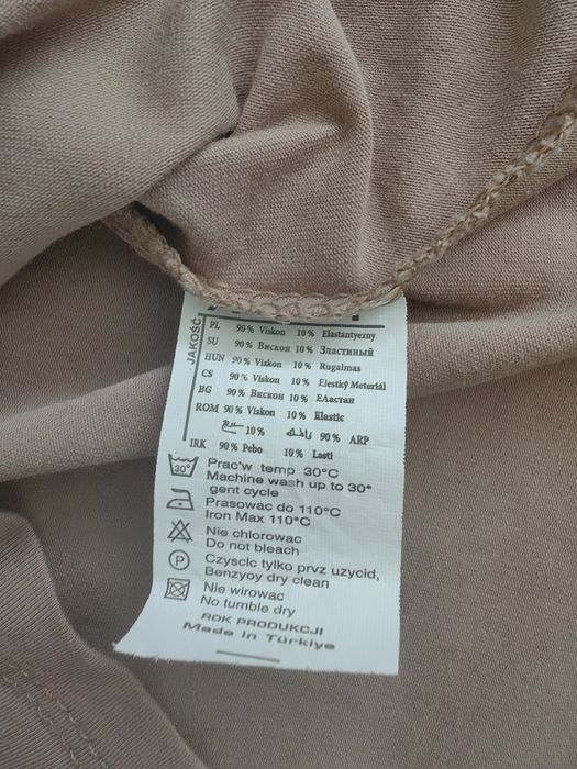Damska koszulka na ramiączkach Aszmi M wiskoza