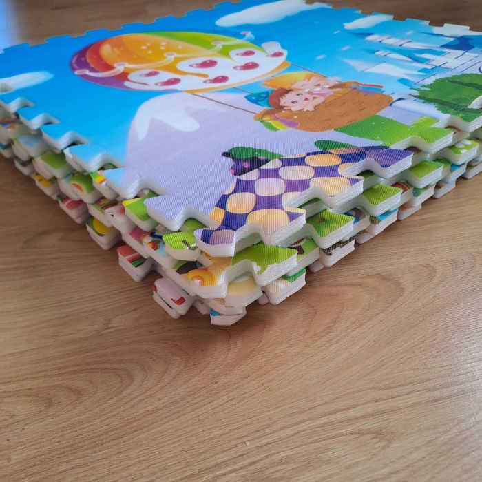 Mata piankowa duża / puzzle dla dzieci 12 szt. / 60 x 60 cm