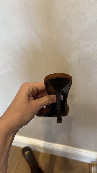 Мюлі шоколадні Zara