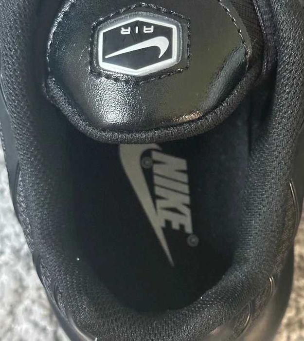 Buty Nike TN, czarne 40