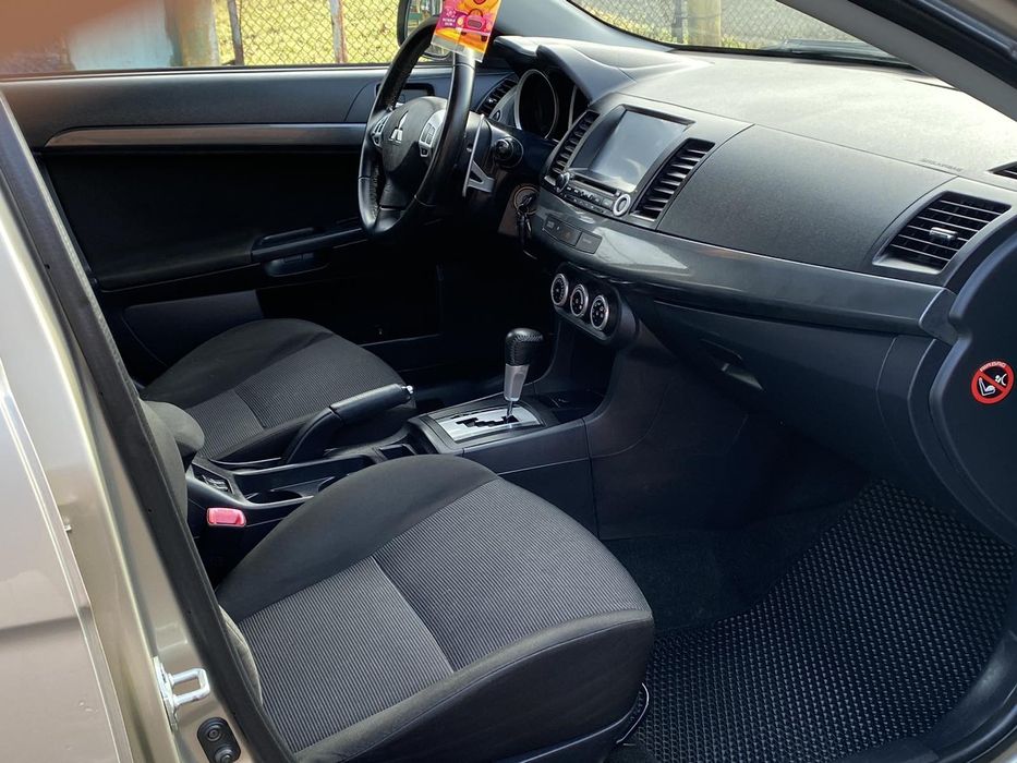 Продам Mitsubishi lancer