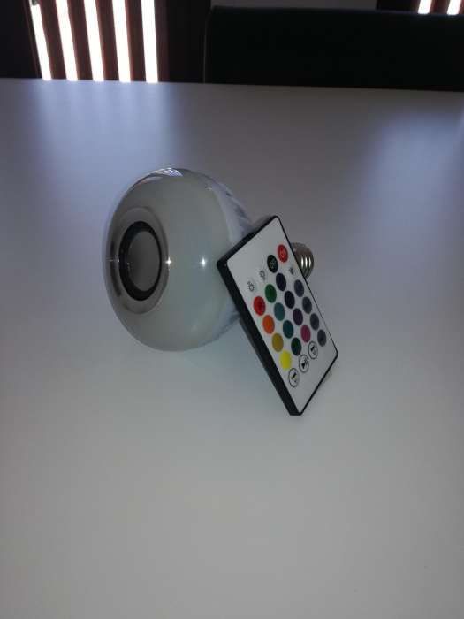 Lampada de musica e leds MULTICORES